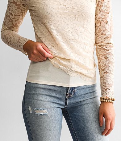 red by BKE Floral Lace Top MISC_DETAIL_2
