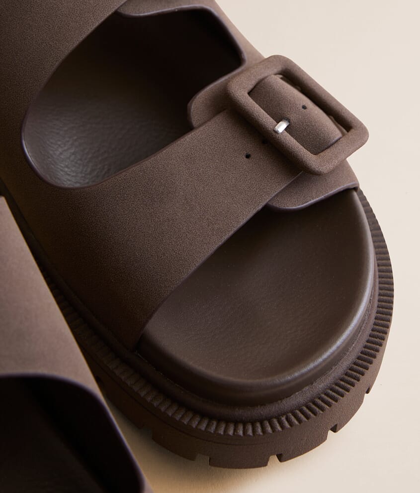 Brouklyn Big Buckle Sandal - thumbnail 5