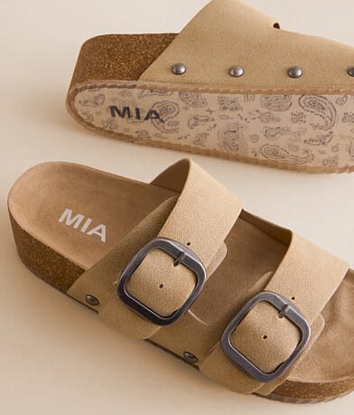 Mia Qianna Flatform Sandal misc detail 4 view