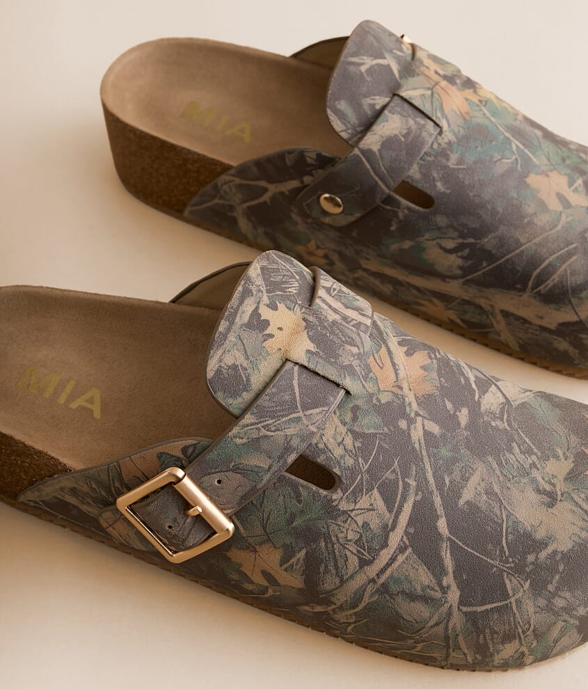 Yoanna Camo Clog