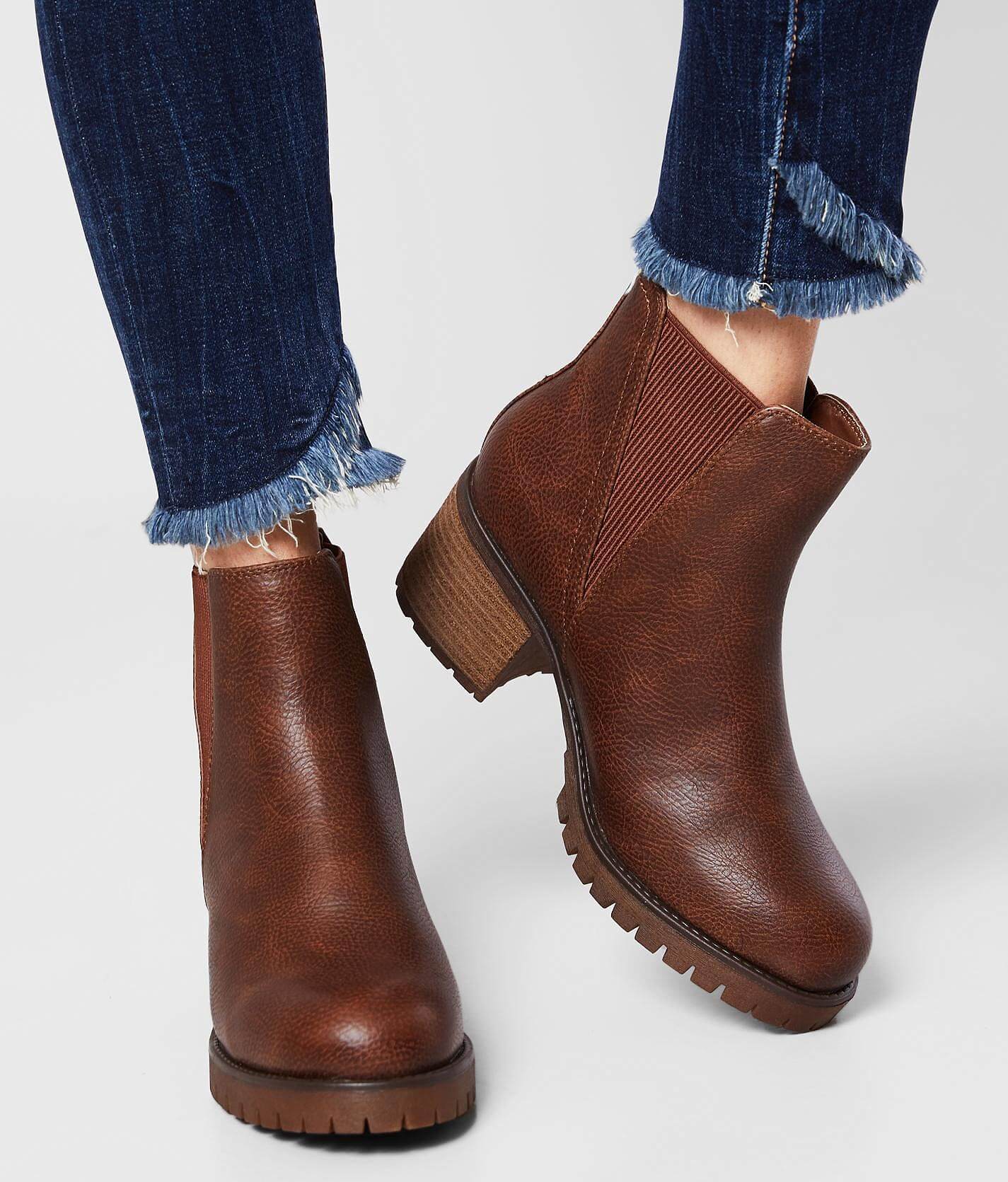 heeled chelsea ankle boots