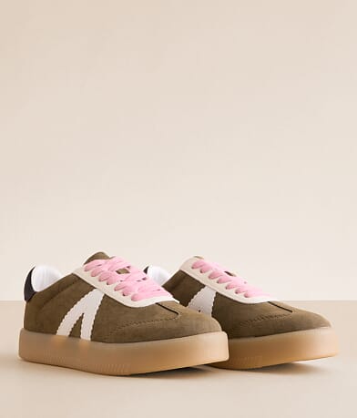 Mia Axel Sneaker misc detail 1 view