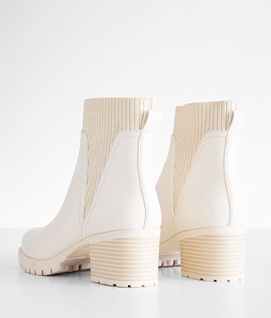 Mia Jasper Lug Ankle Boot misc detail 2 view
