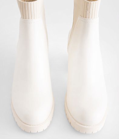 Mia Jasper Lug Ankle Boot misc detail 3 view