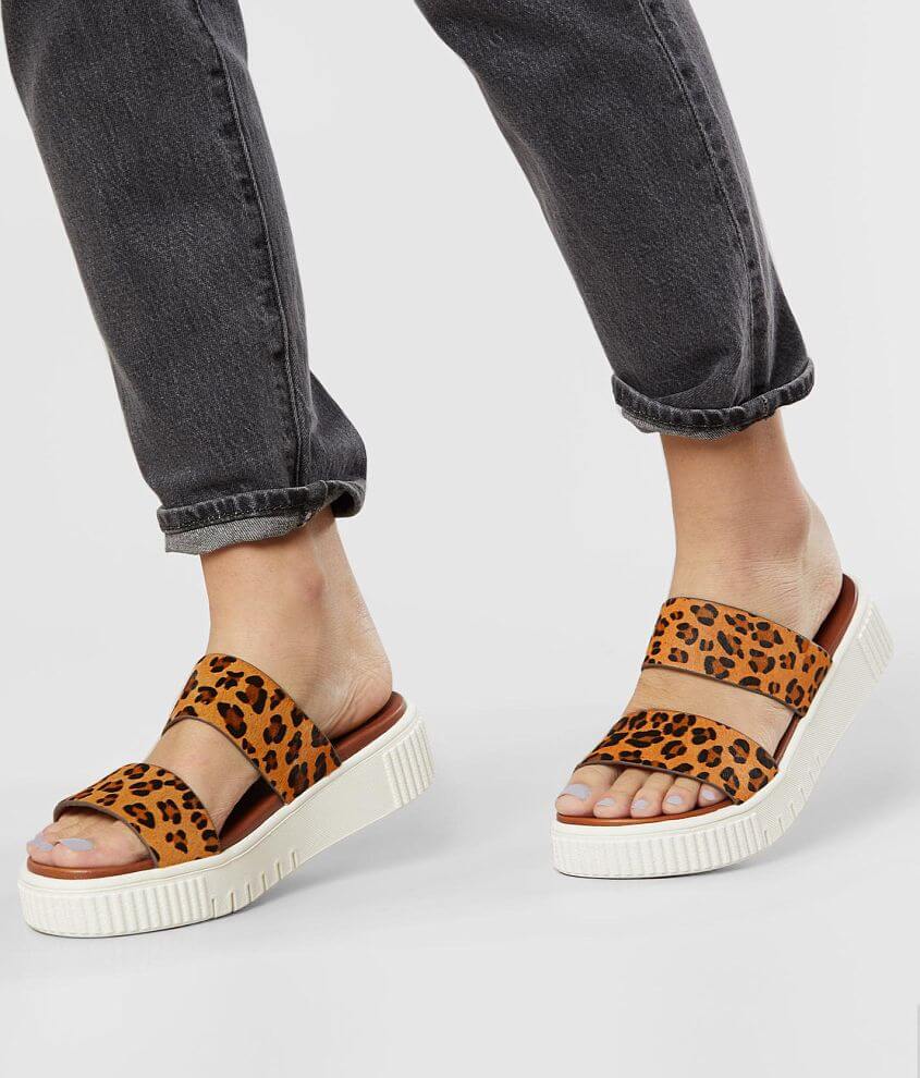 Mia leopard platform discount sandals