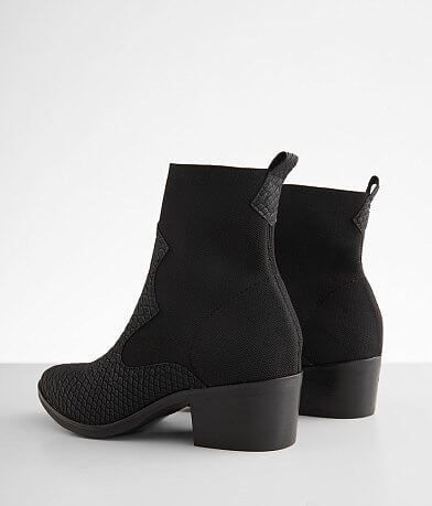 Mia Textured Ankle Boot MISC_DETAIL_2
