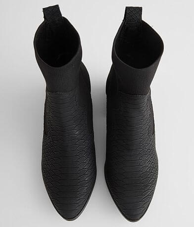 Mia Textured Ankle Boot MISC_DETAIL_3