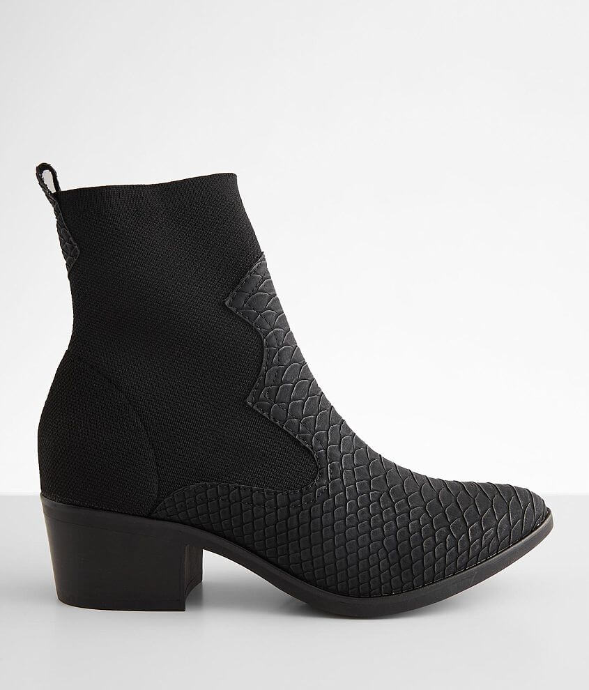 Mia Textured Ankle Boot front view