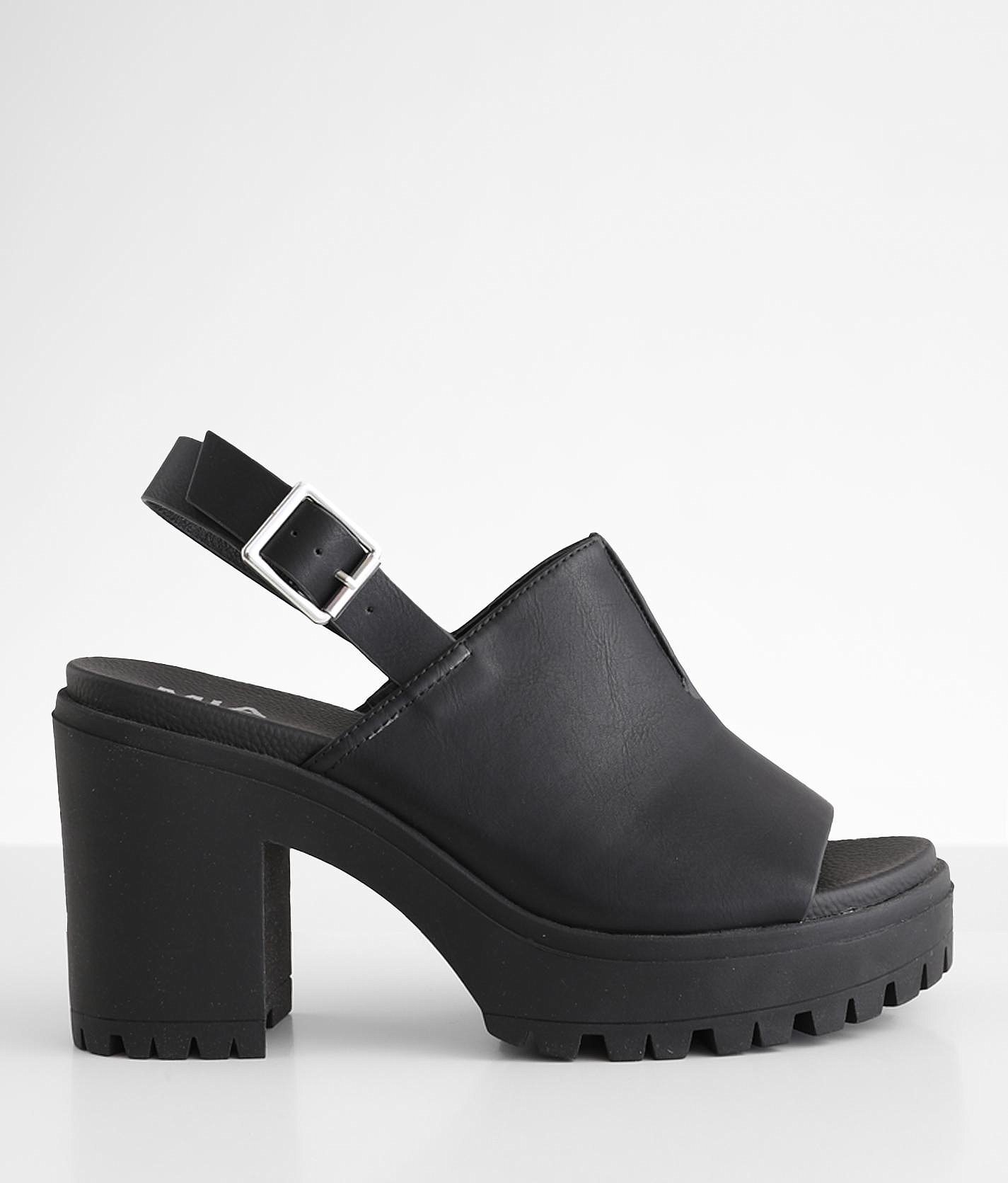 Mia Amylyn Heeled Sandal Women's Shoes in Black Buckle