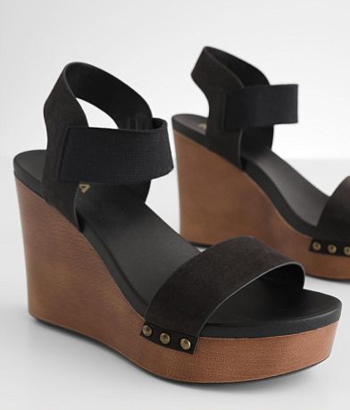 Mia Berry Wedge Sandal MISC_DETAIL_4
