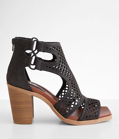 Mia Sharla Heeled Sandal front view