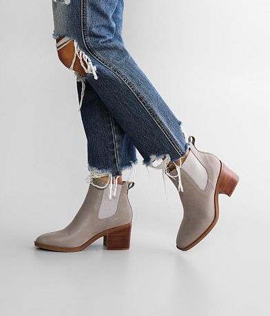 Mia Karollyn Chelsea Ankle Boot misc detail 4 view