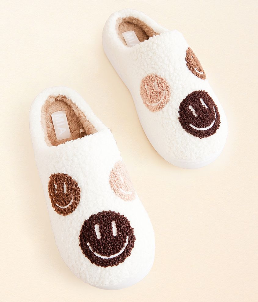 Mia Cozi Smiley Slipper front view