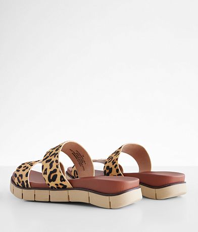 Mia Double Strap Sandal misc detail 2 view