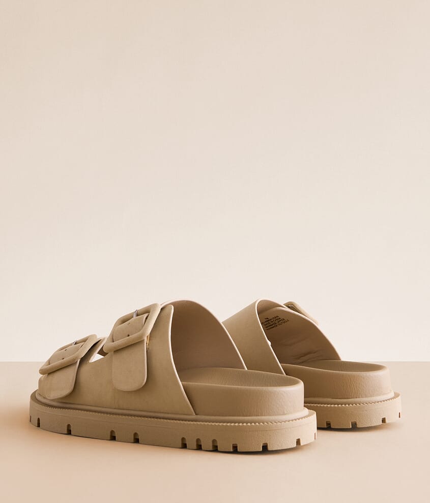 Gen Big Buckle Sandal - thumbnail 3