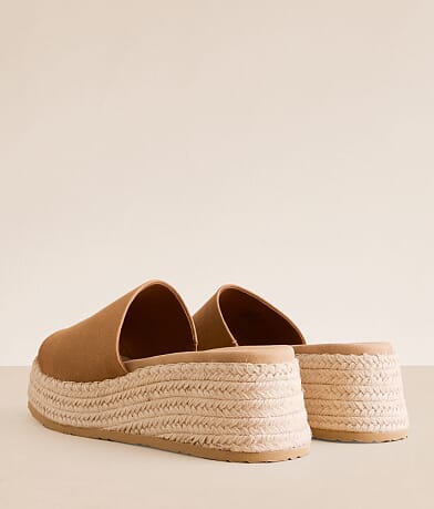Mia Florennce Platform Wedge Sandal misc detail 2 view