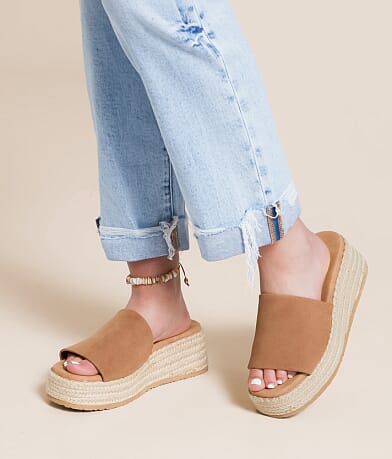 Mia Florennce Platform Wedge Sandal misc detail 5 view