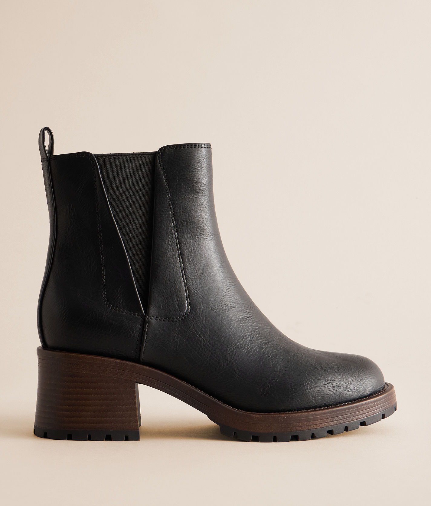 靴 Miya Mia Zoriaa Chelsea Ankle Boot - Women's Shoes in Black | Buckle