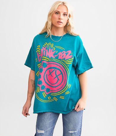 Merch Traffic blink-182 Smiley Band T-Shirt FULL_RIGHT_SIDE