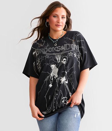 Merch Traffic Brooks & Dunn Red Dirt Road Band T-Shirt front view