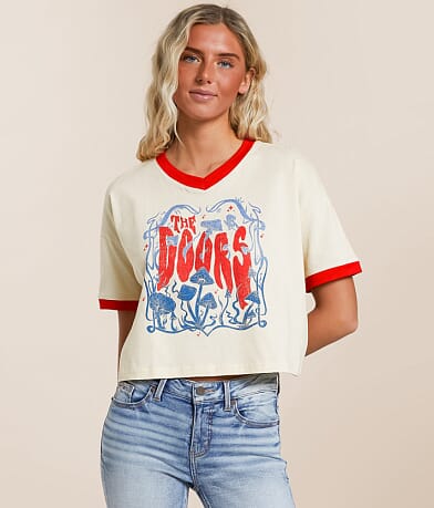 Merch Traffic The Doors Cropped Band T-Shirt front view