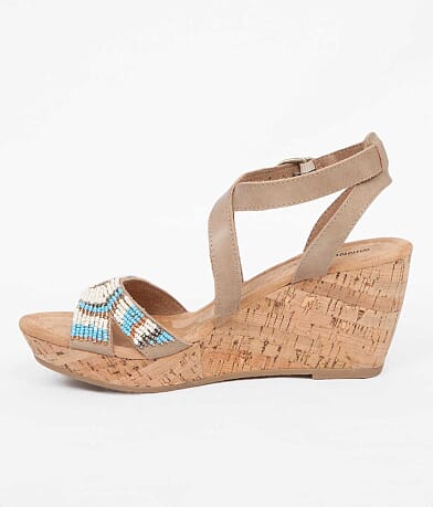 Minnetonka Zoey Sandal MISC_DETAIL_1