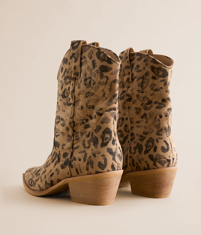 Claire Leopard Print Western Ankle Boot - thumbnail 3