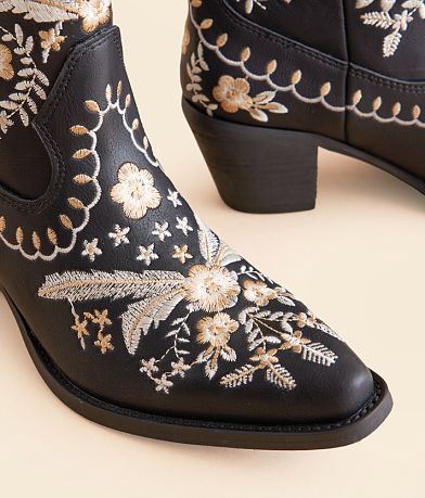 Mi.iM Corral Ankle Boot MISC_DETAIL_4