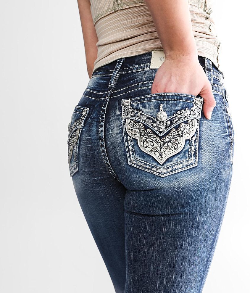 Curvy Mid-Rise Cuffed Stretch Capri Jean - thumbnail 5