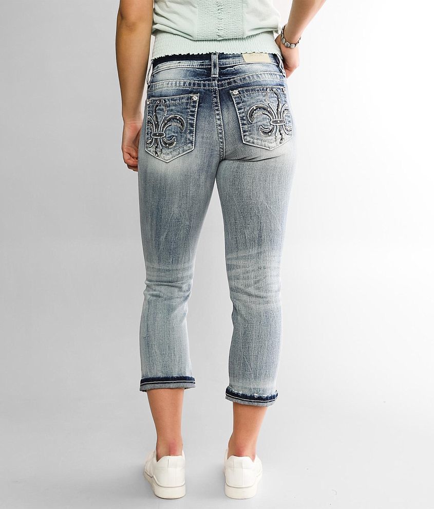 Curvy Mid-Rise Cuffed Stretch Capri Jean - thumbnail 4
