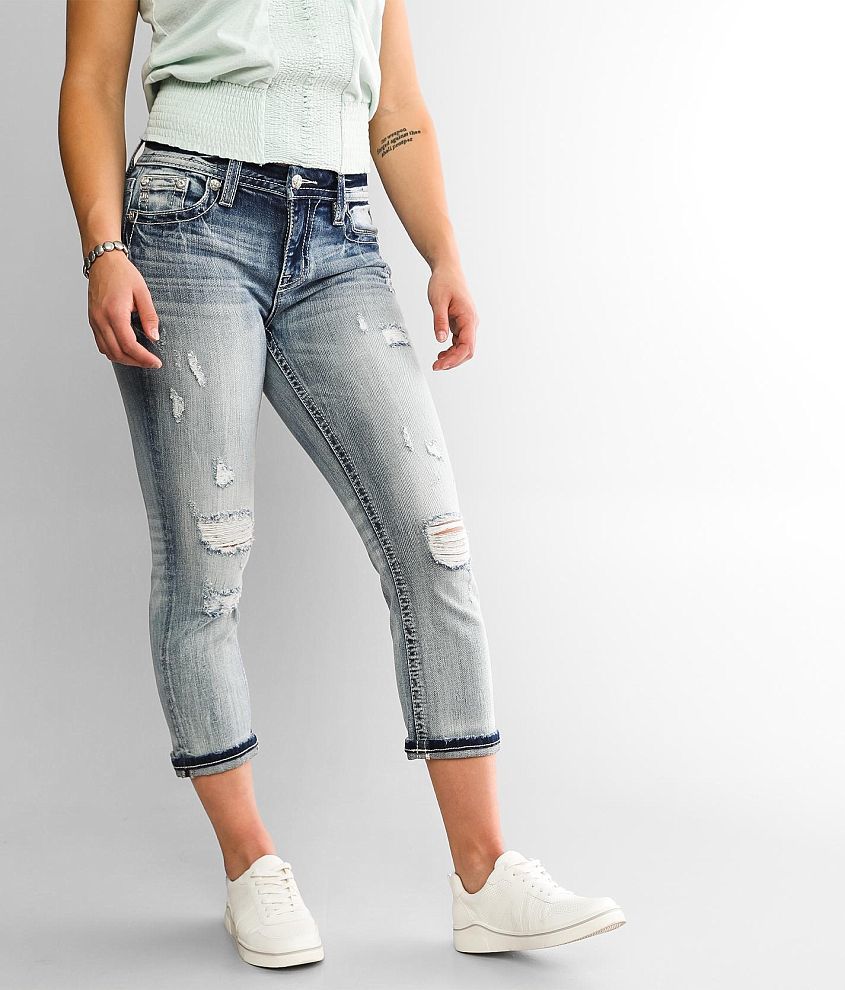 Curvy Mid-Rise Cuffed Stretch Capri Jean - thumbnail 2