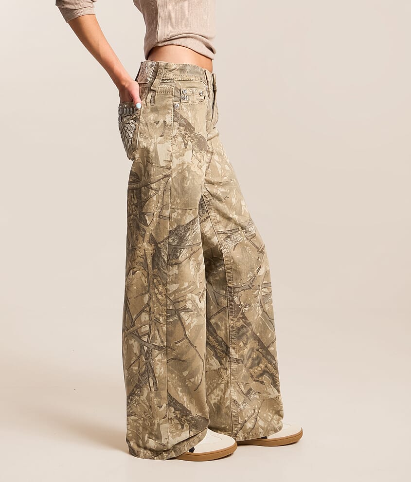 Mid-Rise Wide Leg Camo Stretch Jean