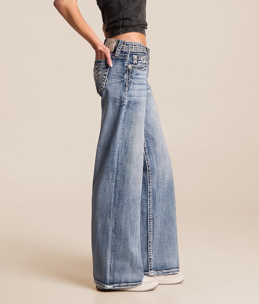 Low Rise Wide Leg Jean