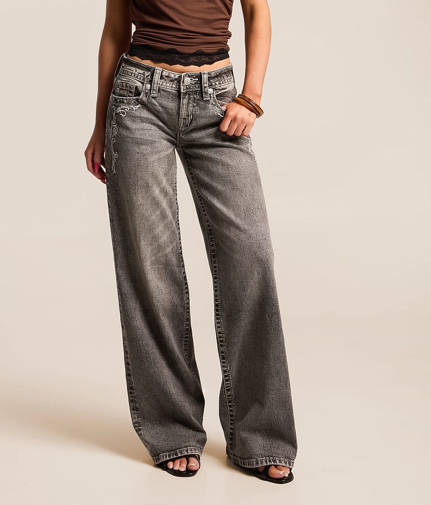 Low Rise Wide Leg Stretch Jean thumbnail 2
