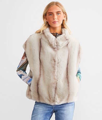 Miss Me Faux Fur Vest FULL_RIGHT_SIDE