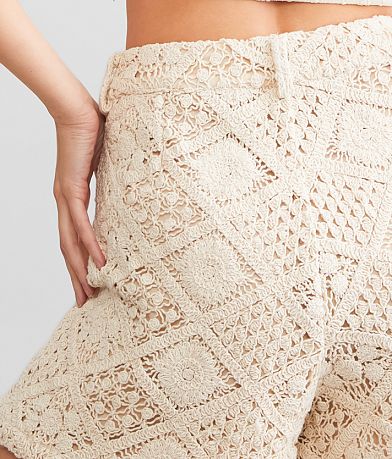Miss Me Crochet Short BACK_POCKET