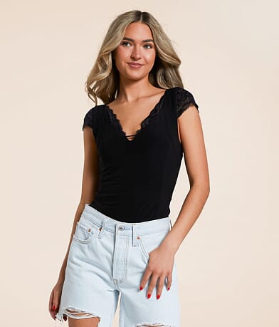 Willow & Root Lace Trim Tank Top front view
