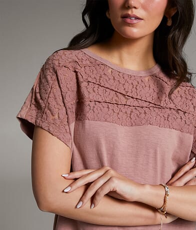 BKE Floral Lace Top misc detail 1 view