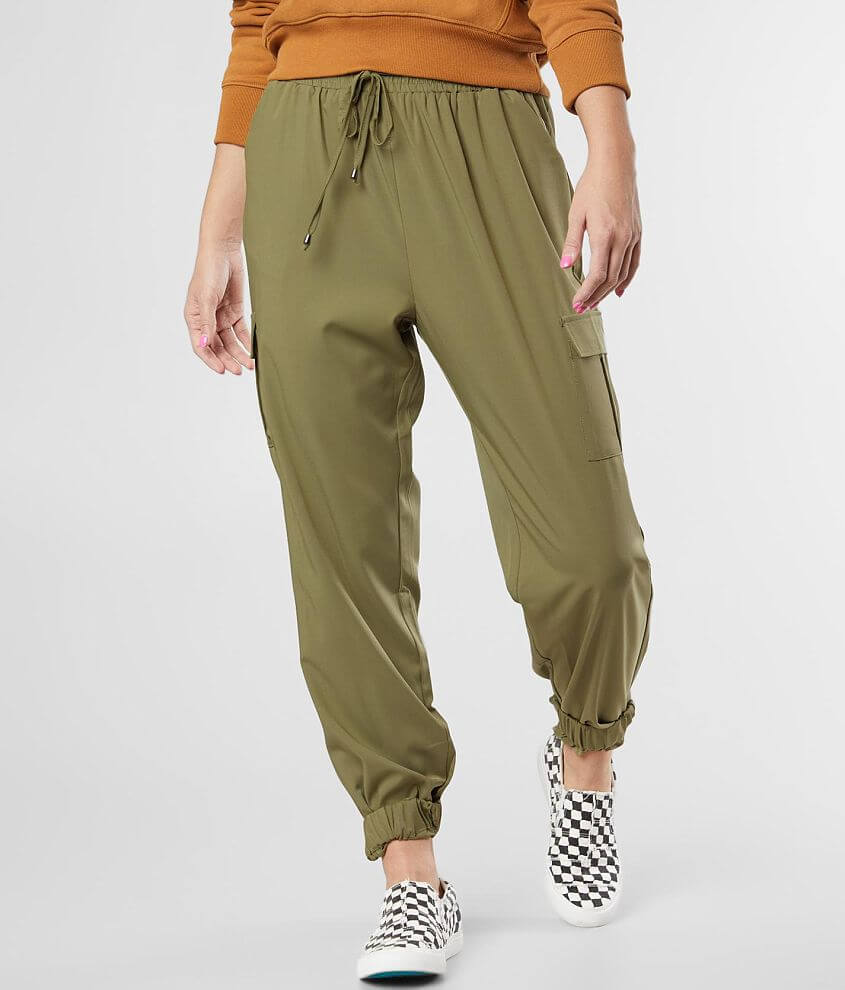 Daytrip Cargo Jogger Stretch Pant front view