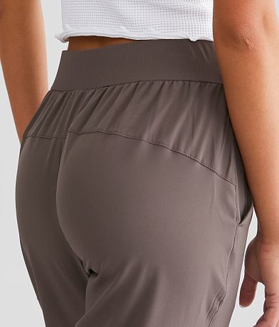 Mono B Active Cargo Stretch Jogger BACK_POCKET