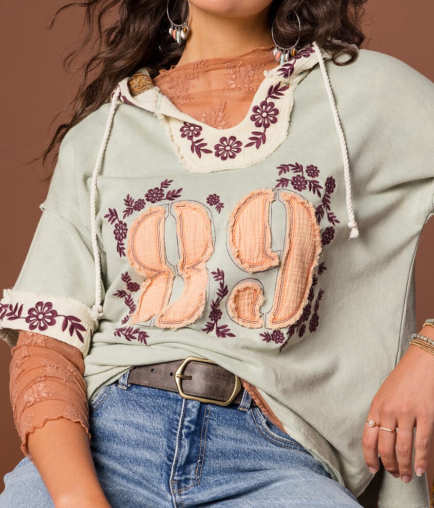 89 Floral Embroidered Patch Hoodie