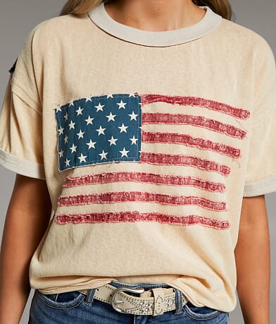 BKE Raw Edge Flag Patch T-Shirt misc detail 2 view
