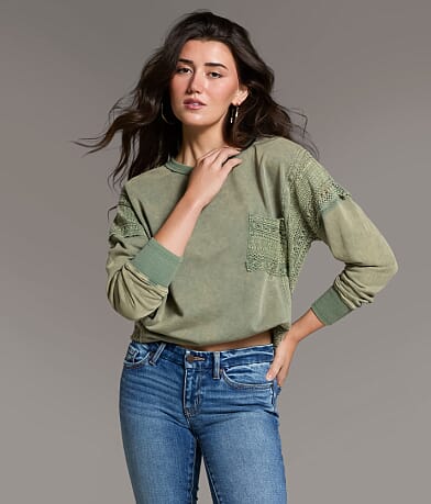 BKE Pieced Crochet Washed Pullover front view