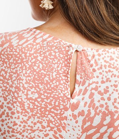 red by BKE Ruched Top misc detail 1 view