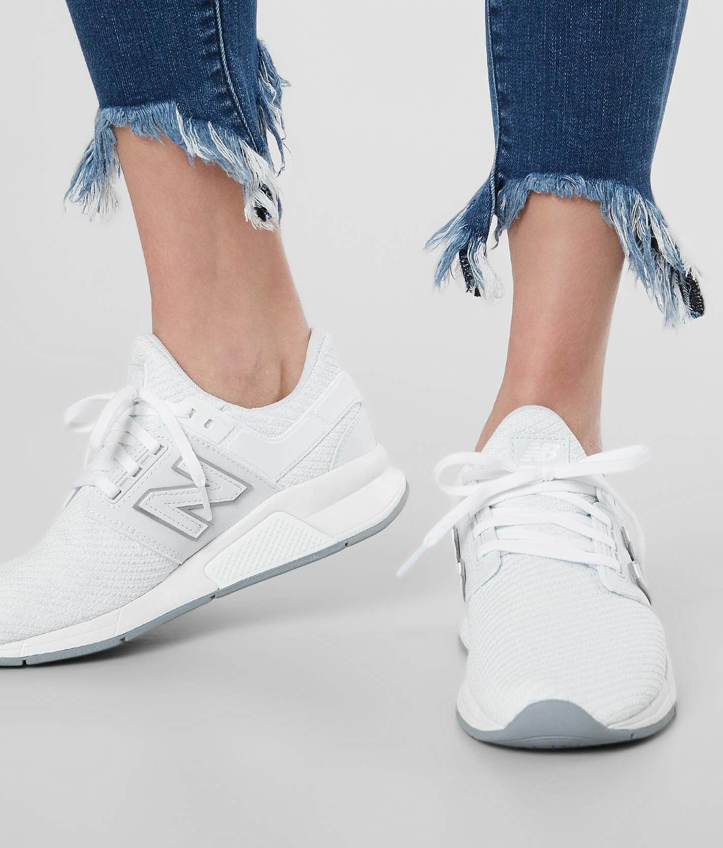 new balance woman shoes