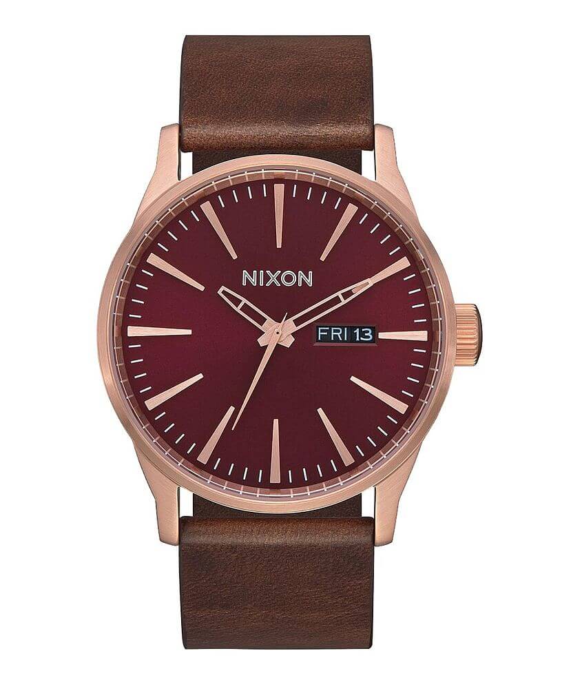 nixon ♥ Amazon.com: NIXON Sentry Chrono A1390 - All Gold - 100m Water