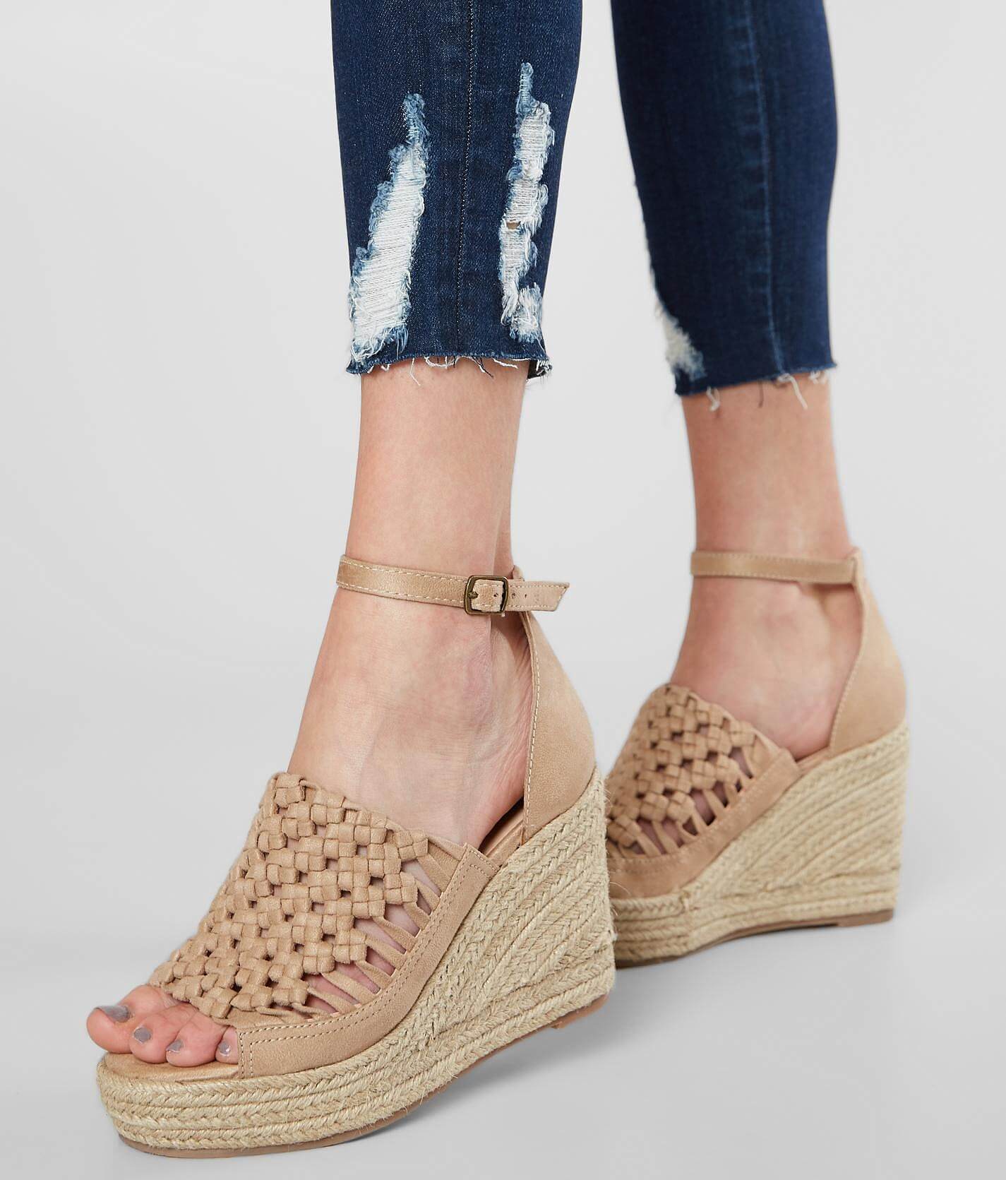 dolce vita lia suede wedge sandal