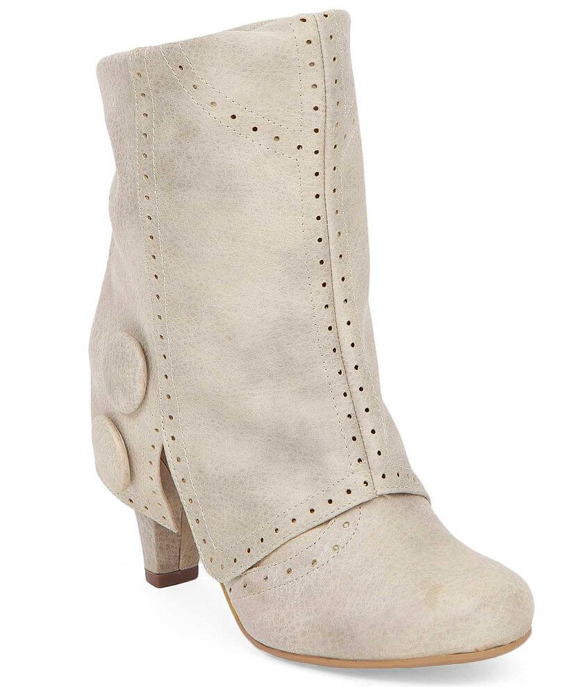 Not Rated Cowgirl Star Boot front view