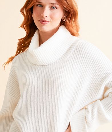 Daytrip Turtleneck Sweater MISC_DETAIL_1