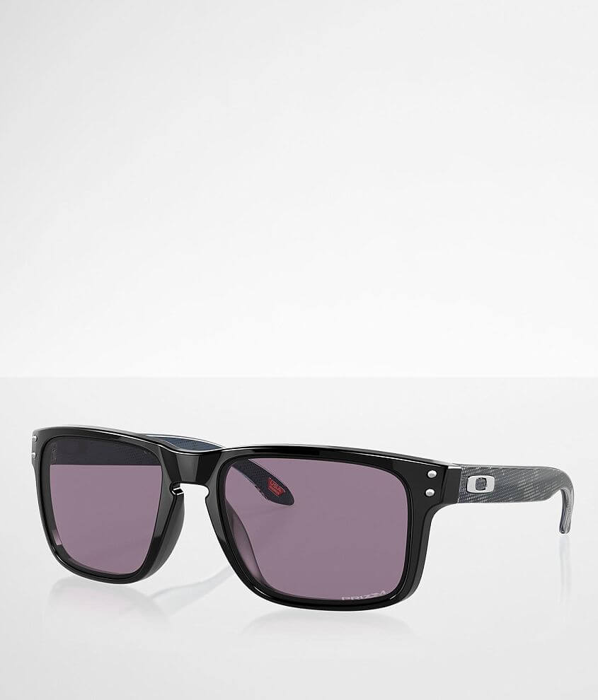 Oakley Holbrook Prizm™ Sunglasses - Men's Sunglasses & Glasses in High Res  | Buckle